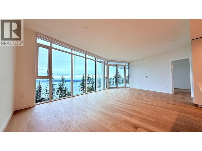 3963 Uplands Wy in Vancouver, BC - Building Photo - Building Photo