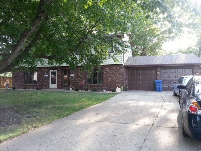 property at 4159 Pickfair Rd