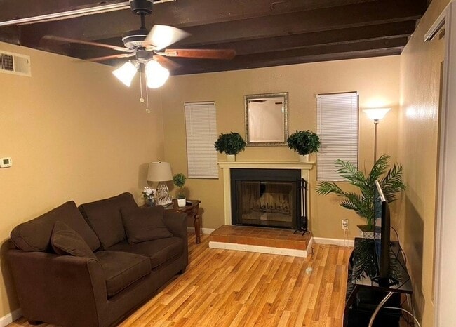 630 W Lambert Rd in La Habra, CA - Building Photo - Building Photo