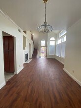 8694 Bluefield Way in Sacramento, CA - Foto de edificio - Building Photo
