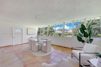 13521 S Biscayne River Dr in Miami, FL - Building Photo - Building Photo