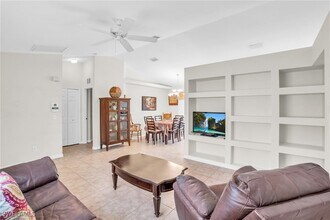 2131 24th Ave NE in Naples, FL - Building Photo - Building Photo