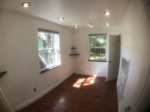 1015 Beamer St in Woodland, CA - Building Photo - Building Photo