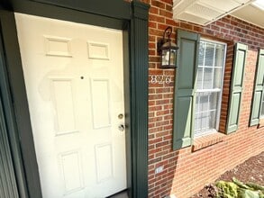 302-864 Sheliah Ct in Blacksburg, VA - Building Photo - Building Photo