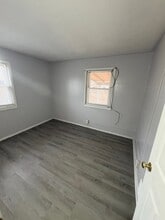 1842 Shady Crest St in Decatur, IL - Building Photo - Building Photo