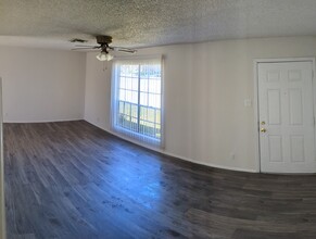 3313 Turnabout Loop in Schertz, TX - Building Photo - Building Photo
