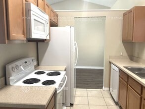 2703 Forest View Ln in Kissimmee, FL - Building Photo - Building Photo