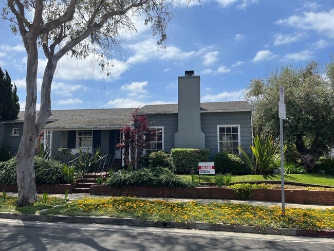 10374 La Grange Ave in Los Angeles, CA - Building Photo - Building Photo