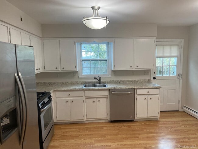 100 Kings Ave in Atlantic Beach, NY - Building Photo - Building Photo