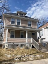 857 Wisconsin St in Oshkosh, WI - Building Photo
