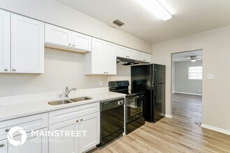 5204 S 81st St in Tampa, FL - Building Photo - Building Photo