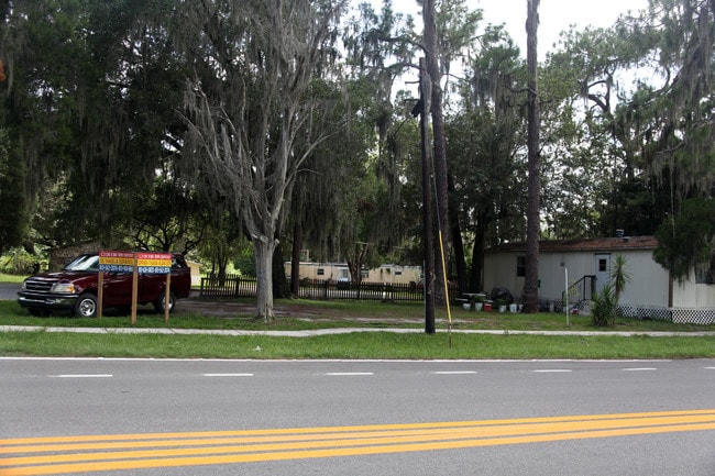 4101 Us Highway 92 W in Plant City, FL - Foto de edificio - Building Photo