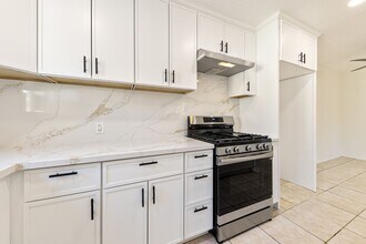 13725 Nahum Dr in Desert Hot Springs, CA - Building Photo - Building Photo