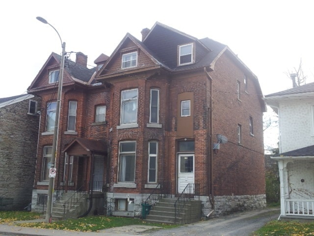 property at 156 Johnson St