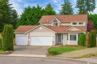 19605 84th Ave E in Spanaway, WA - Building Photo