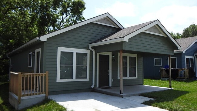309 E Short Ave in Independence, MO - Building Photo - Building Photo