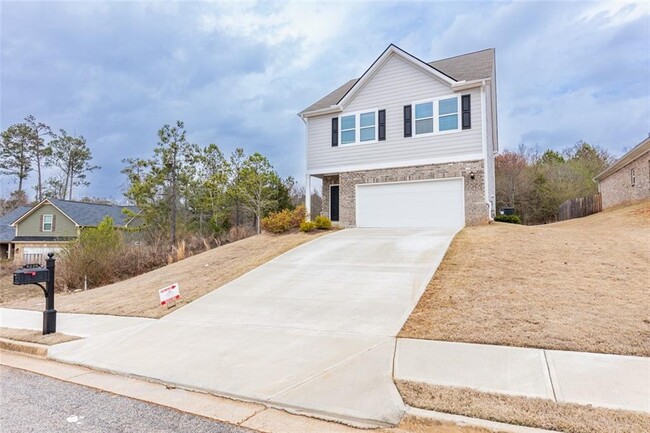 9220 Golfview Cir in Covington, GA - Building Photo - Building Photo