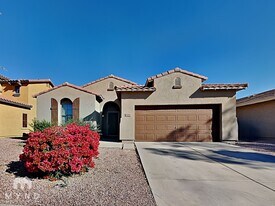 8028 W Forest Grove Ave in Phoenix, AZ - Building Photo