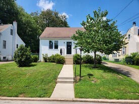 1023 Lawnton Ter in Glenolden, PA - Building Photo