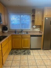 1405 Betts St NE in Albuquerque, NM - Building Photo - Building Photo