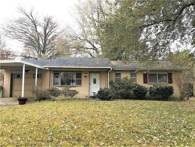 property at 1304 W Sunset Dr