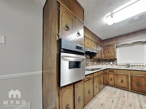 35 Paris Ct in Dallas, GA - Foto de edificio - Building Photo