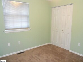 2530 E North St, Unit 4F in Greenville, SC - Building Photo - Building Photo