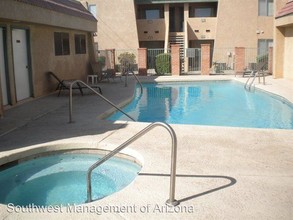 Verde Pointe Apartments in Yuma, AZ - Building Photo - Building Photo