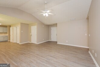 235 Cypress Dr in Covington, GA - Building Photo - Building Photo