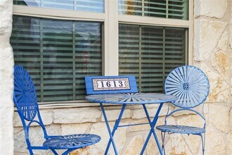 1613 Airedale Rd in Austin, TX - Building Photo - Building Photo