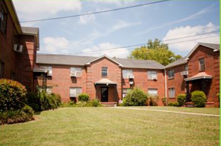 English Village in Birmingham, AL - Foto de edificio
