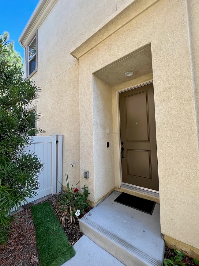 1286 Via Fanal in Oceanside, CA - Building Photo - Building Photo