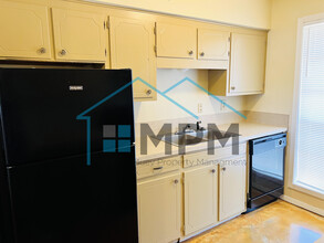 66 W Elmwood Dr in Monroe, LA - Building Photo - Building Photo