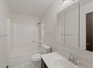 7825 Rimbley Rd in St. Paul, MN - Building Photo - Building Photo