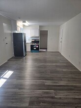 #139 in Burbank, CA - Foto de edificio - Building Photo