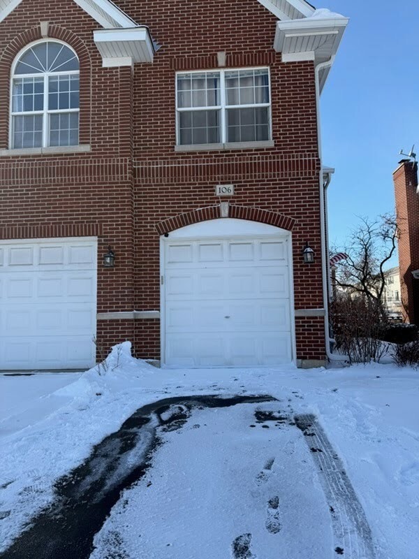 106 Allerton Dr in Schaumburg, IL - Building Photo - Building Photo