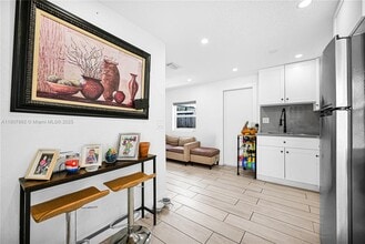 6501 SW 4th St in Miami, FL - Building Photo - Building Photo