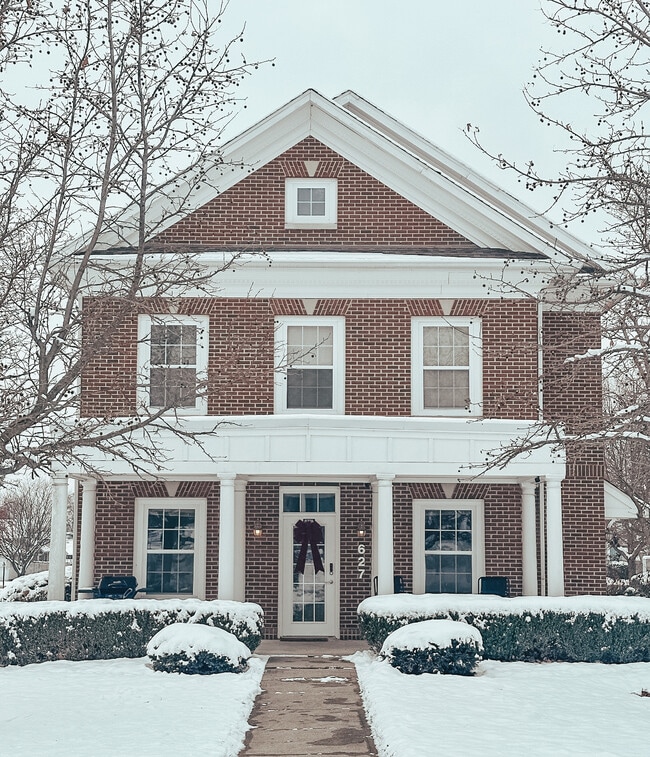 Courtyard Village Apartments