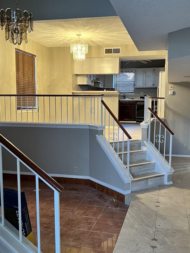 2905 Gilberto Avila St in El Paso, TX - Building Photo - Building Photo