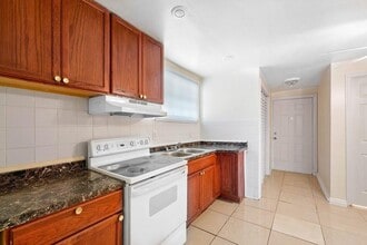 3802 Melaleuca Ln in Lake Worth Beach, FL - Building Photo - Building Photo