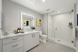 Villa Rotonda in Santa Rosa, CA - Building Photo - Building Photo