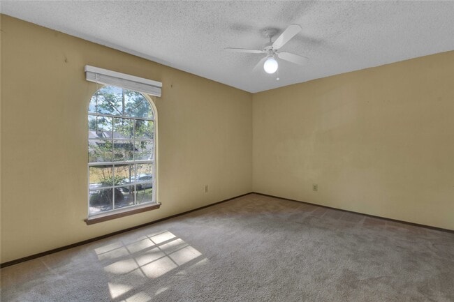 3115 River Valley Dr