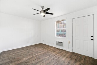 7430 Mount St in Houston, TX - Building Photo - Building Photo
