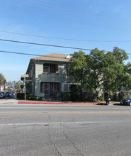 1730 Hillhurst Ave in Los Angeles, CA - Building Photo - Building Photo