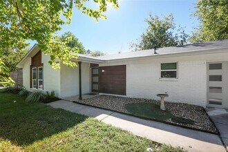 10410 Quail Ridge Dr in Austin, TX - Building Photo - Building Photo