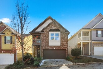 1610 Chattahoochee Ct in Atlanta, GA - Building Photo - Building Photo