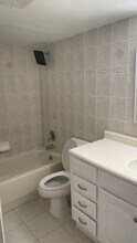 3700 N Pine Island Rd, Unit 310 in Sunrise, FL - Building Photo - Building Photo