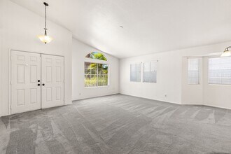 40427 Crystal Aire Ct in Murrieta, CA - Building Photo - Building Photo