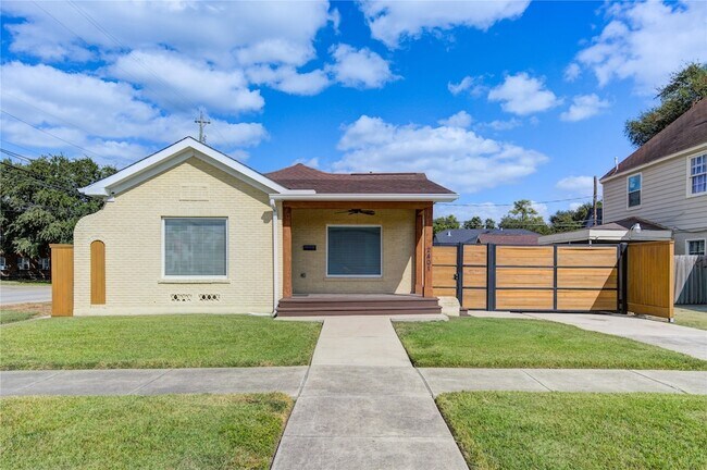 2401 Eagle St in Houston, TX - Foto de edificio - Building Photo
