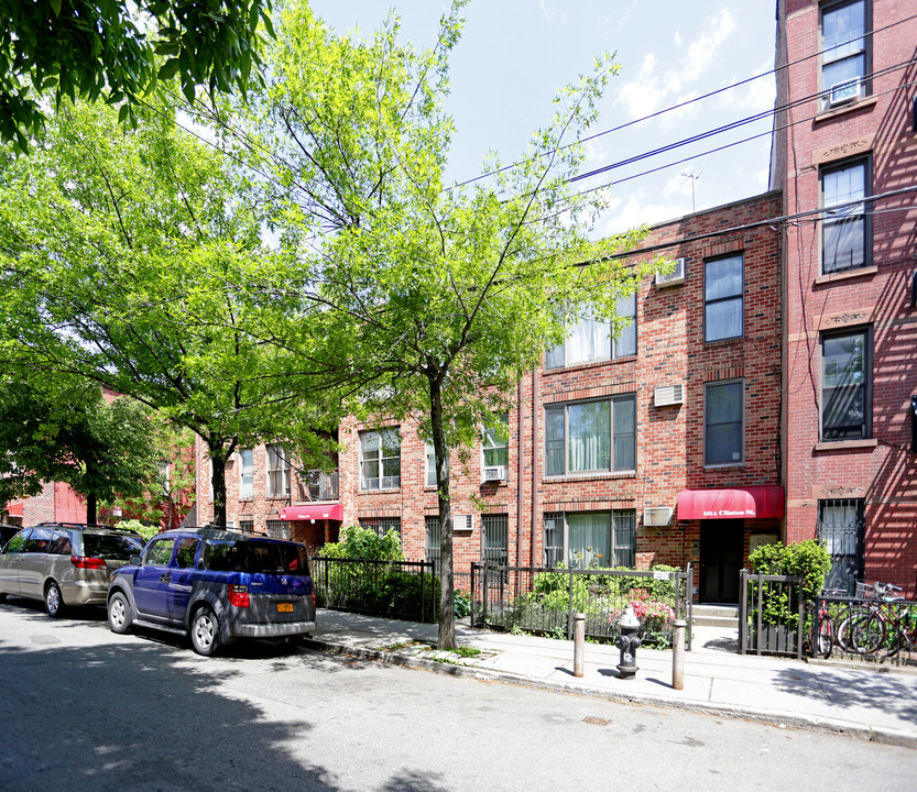 529-531 Clinton St in Brooklyn, NY - Foto de edificio